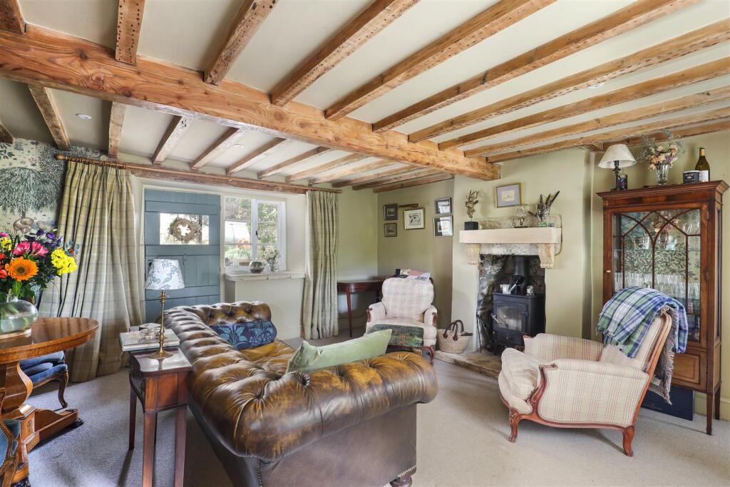Pines Road, Amberley, Stroud photo 2