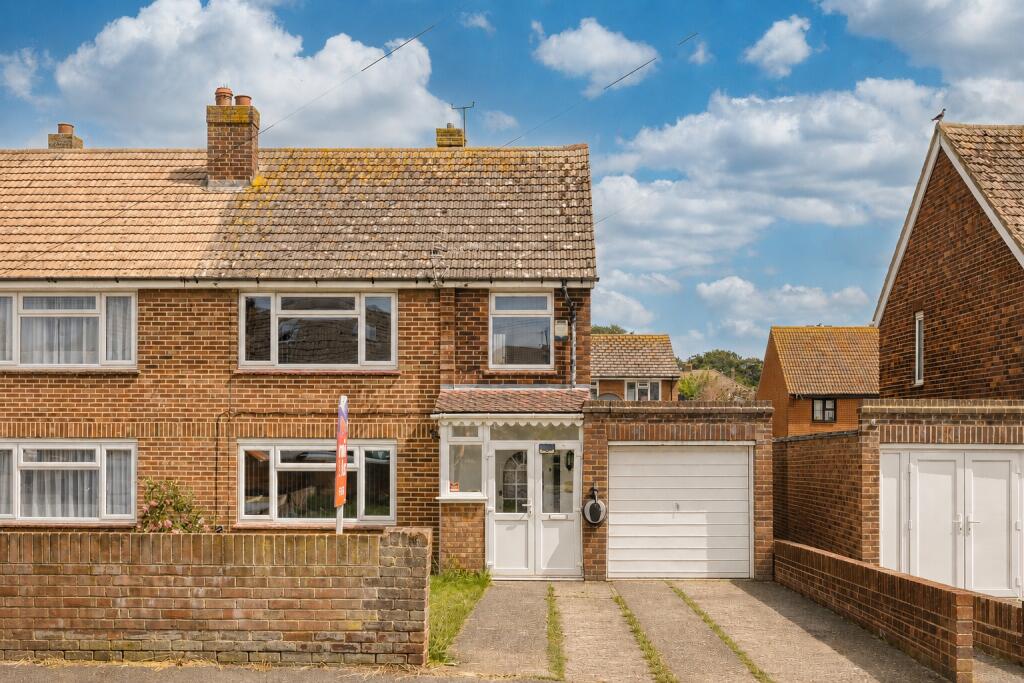 3-bed semi-detached on Rydal Avenue, Ramsgate, Kent, CT11, £300,000