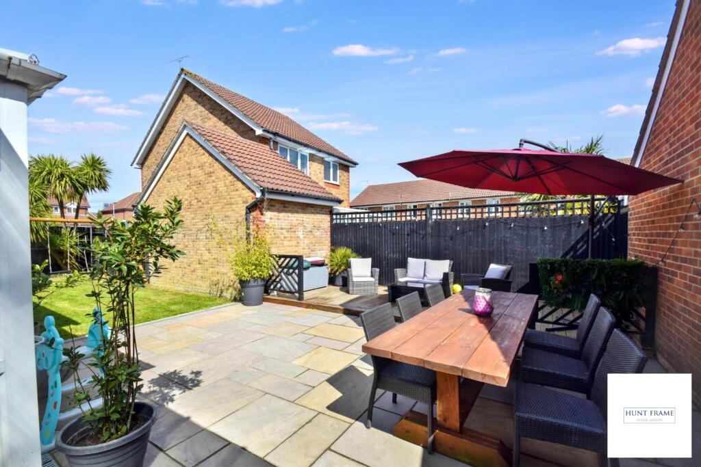 House in Eastbourne, Hampden Park - View 4