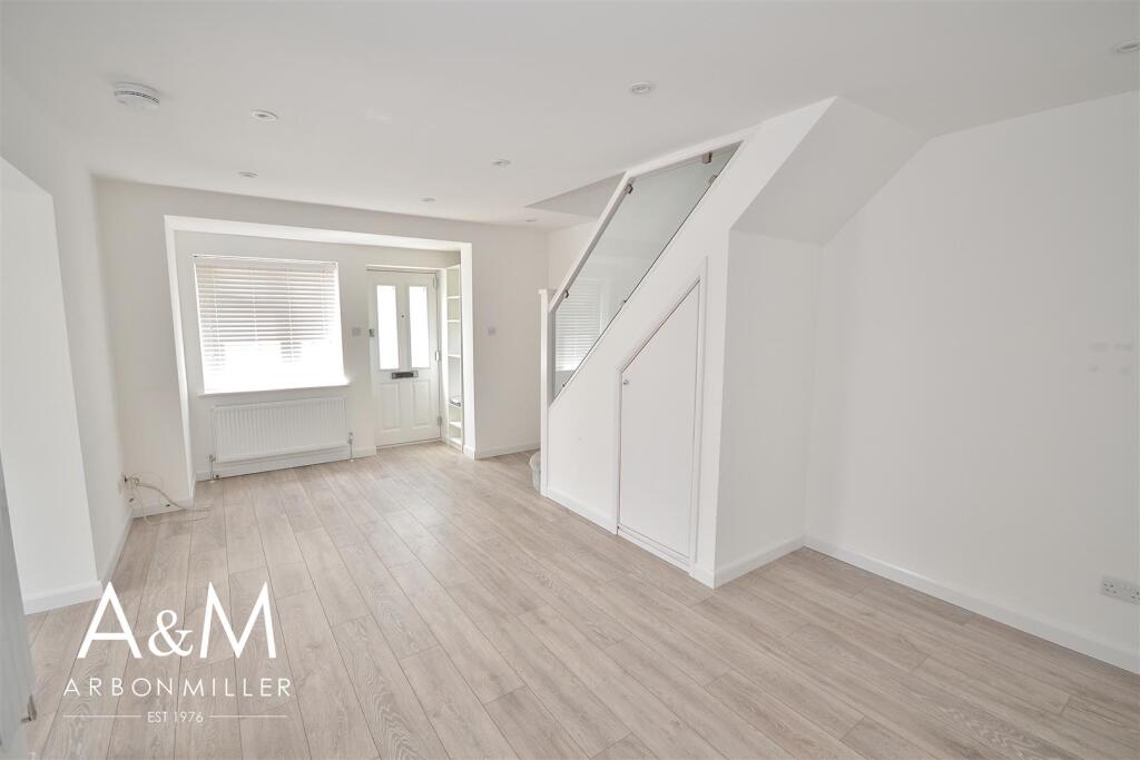 House in London - View 5