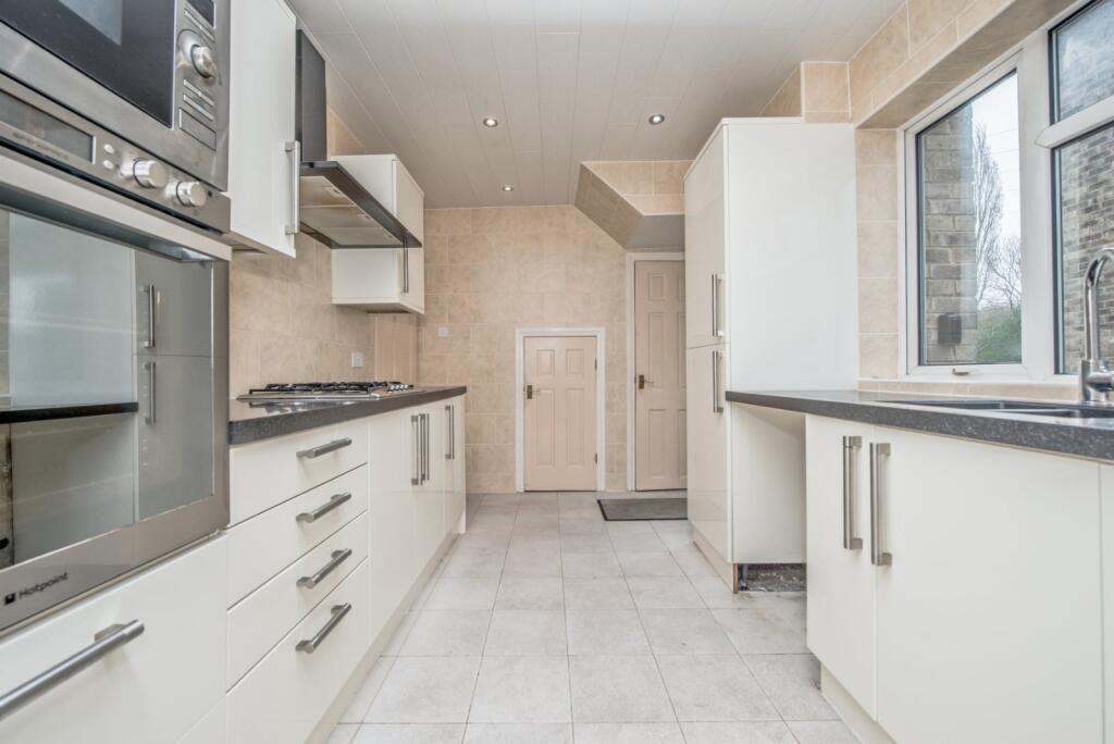 Pollard Way, Gomersal, Cleckheaton, West Yorkshire, BD19 photo 3