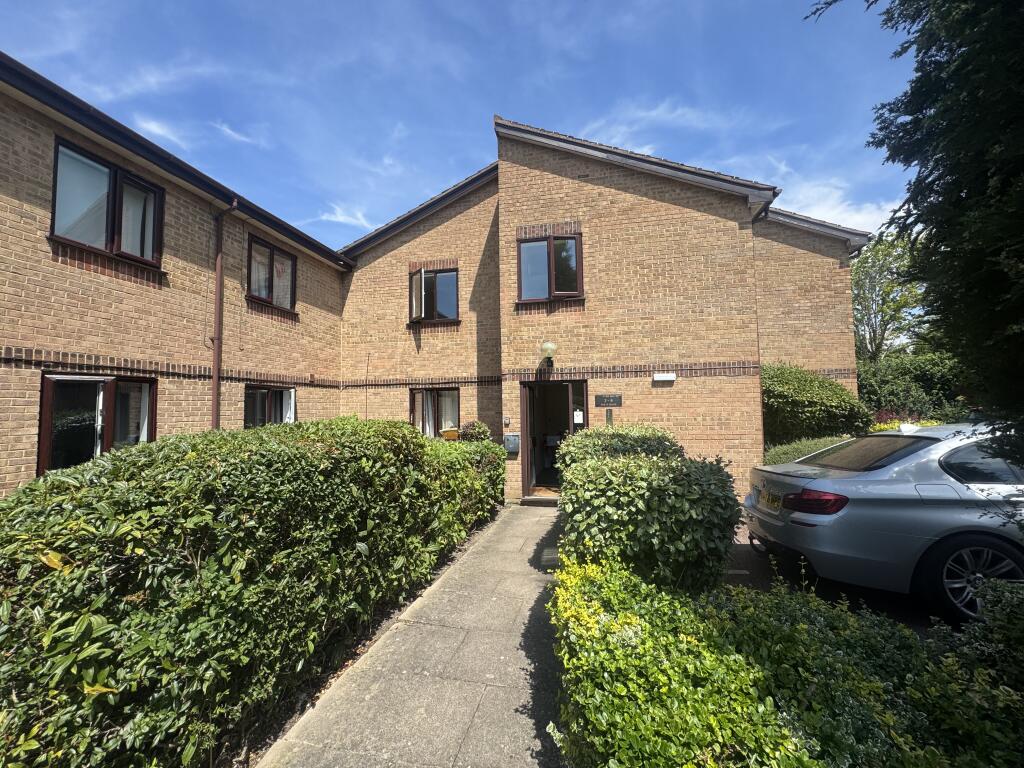 Main image of property: Poets Chase, AYLESBURY