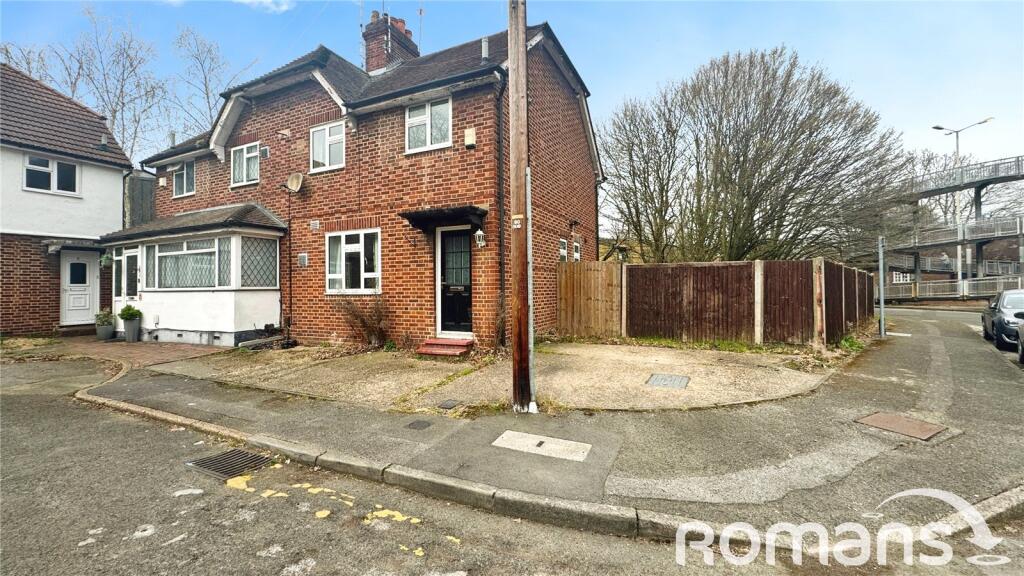3-bed terraced on Lynch Close, Uxbridge, £520,000