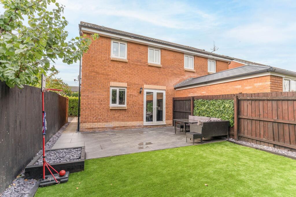 House in Newport, Somerton, Liswerry - View 4