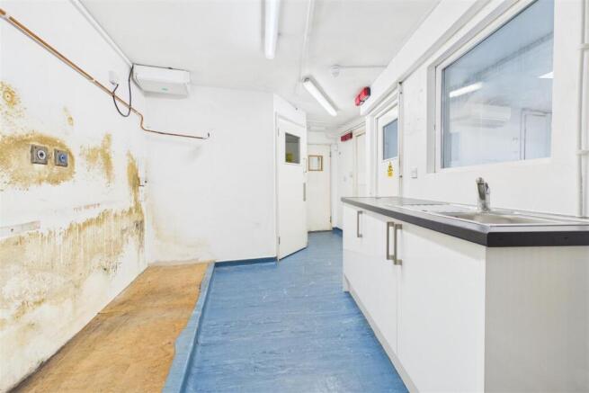31 Lyndale Road, St George, Bristol BS5 7AA | Free