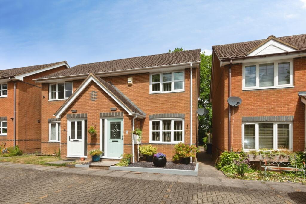 Main image of property: St. Thomas Close, Basingstoke, Hampshire, RG21