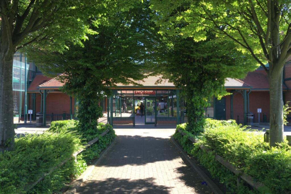 Main image of property: Unit 40, Newtown Shopping Centre, Birmingham, B19 2SS