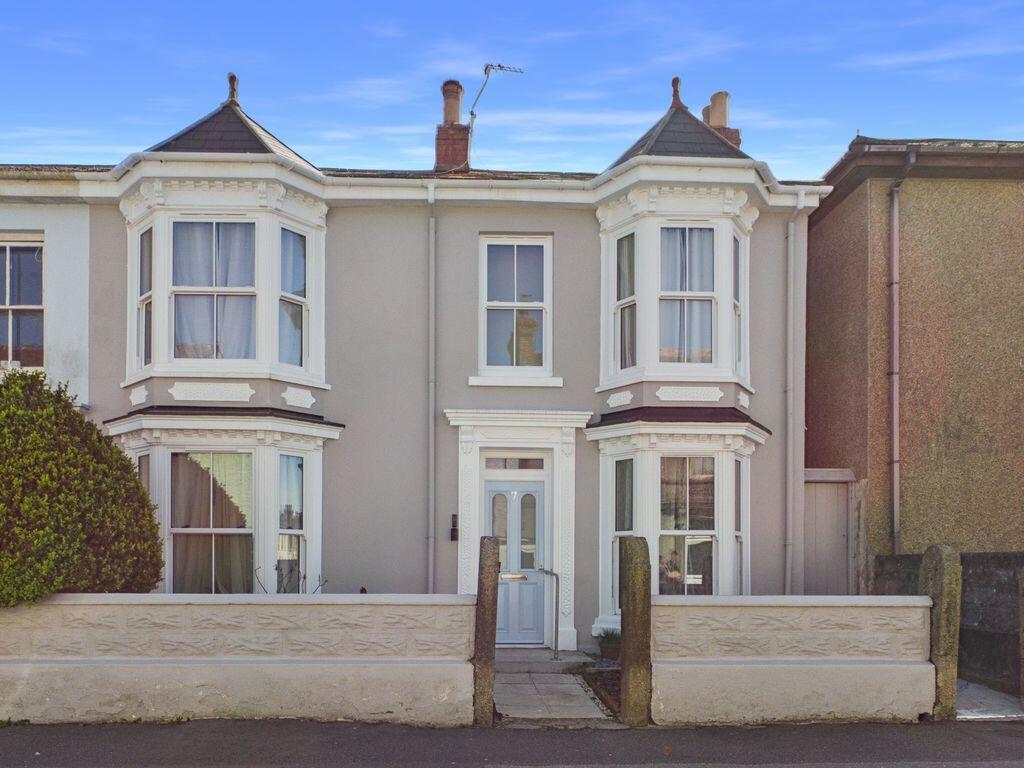 3-bed house on Basset Street, Camborne - Beautifully presented, £265,000