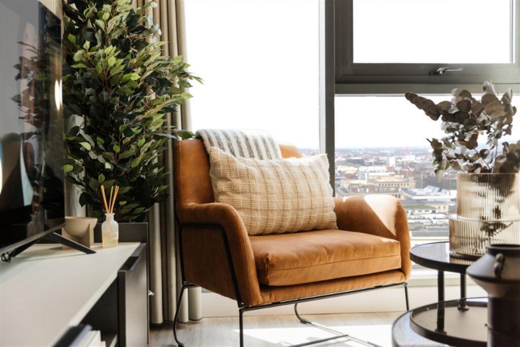 Main image of property: Holland Street, Glasgow, G2
