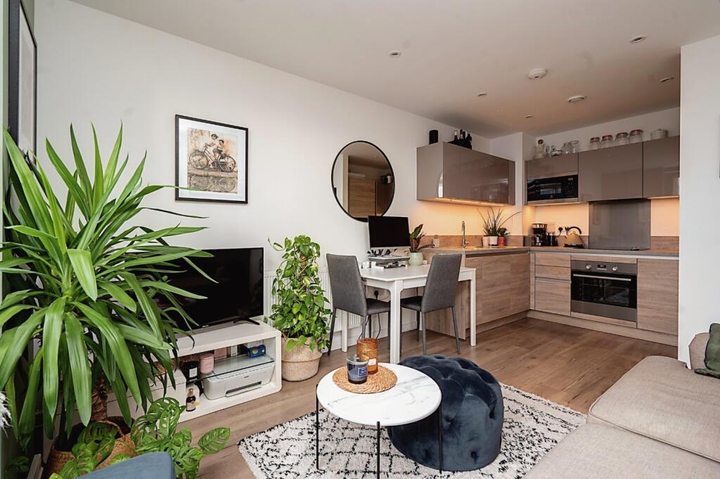 Main image of property: Edwin Street, London, E16