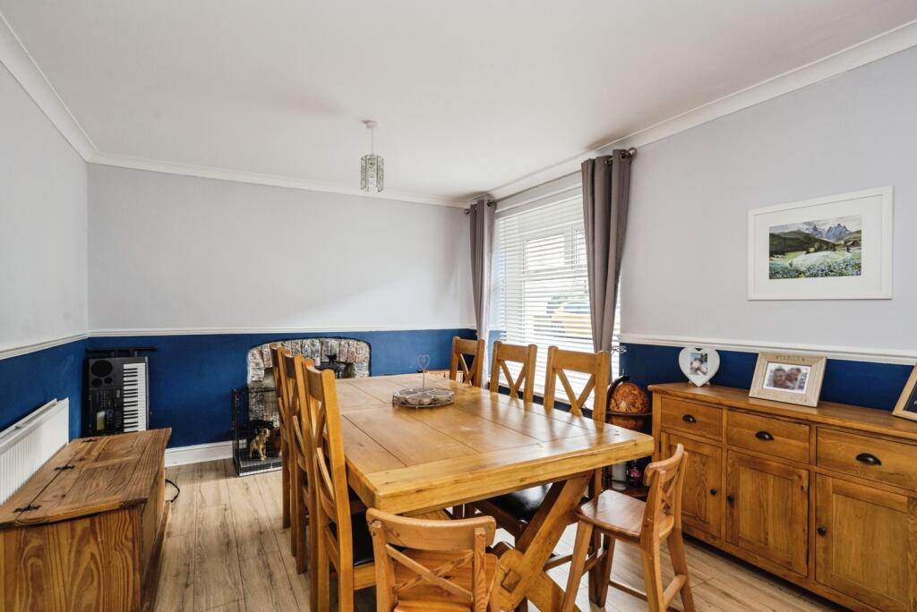 House in Gorseinon - More