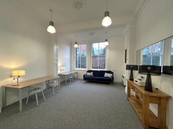 OPEN PLAN OFFICE SPACE 1