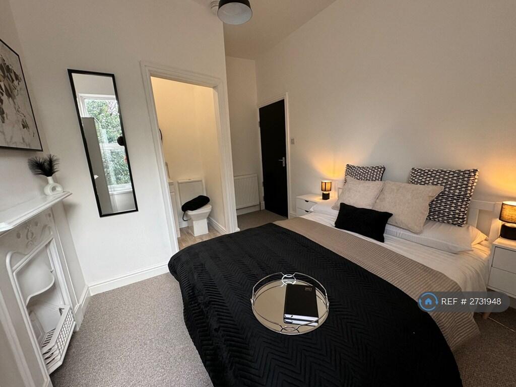 Main image of property: Newcomen St, Hull, HU9