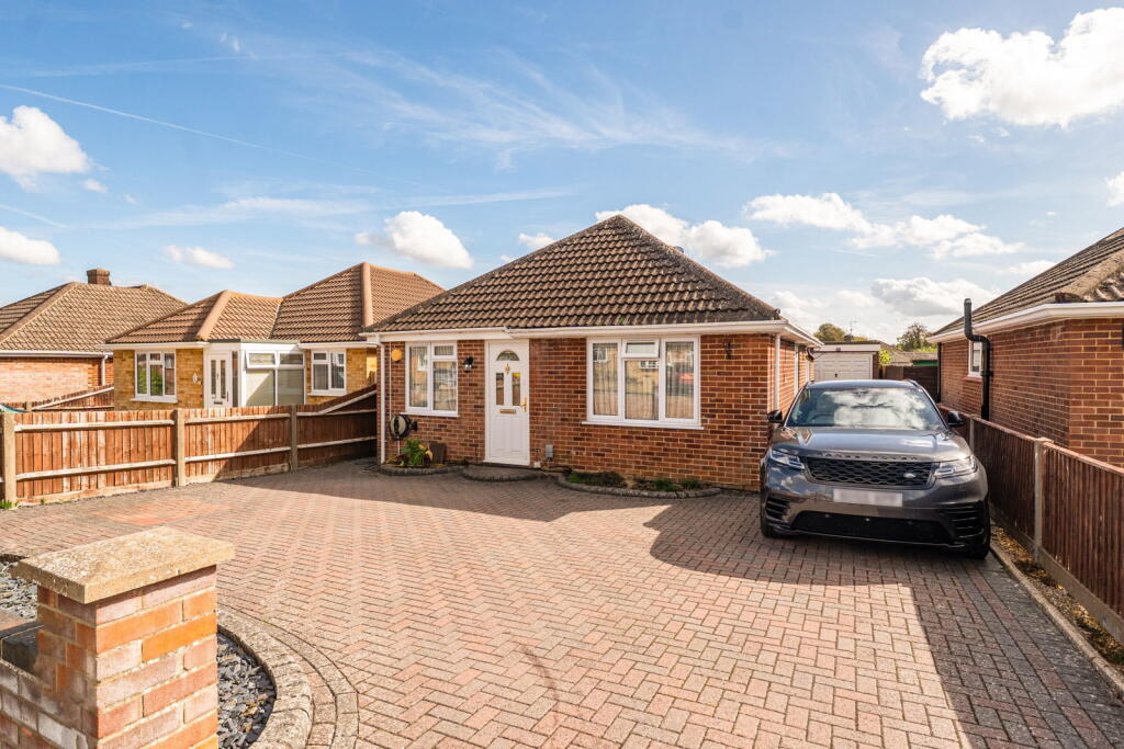 Main image of property: Shipton Way, Basingstoke RG22 6JX