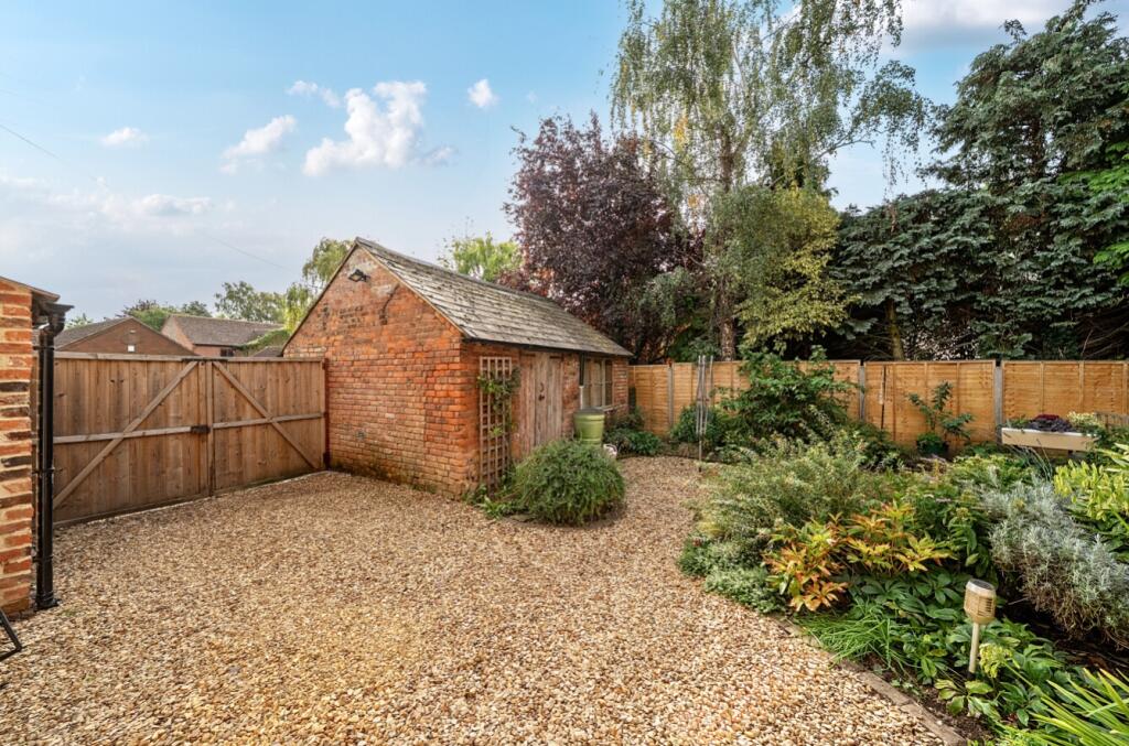 House in Peterborough - View 4