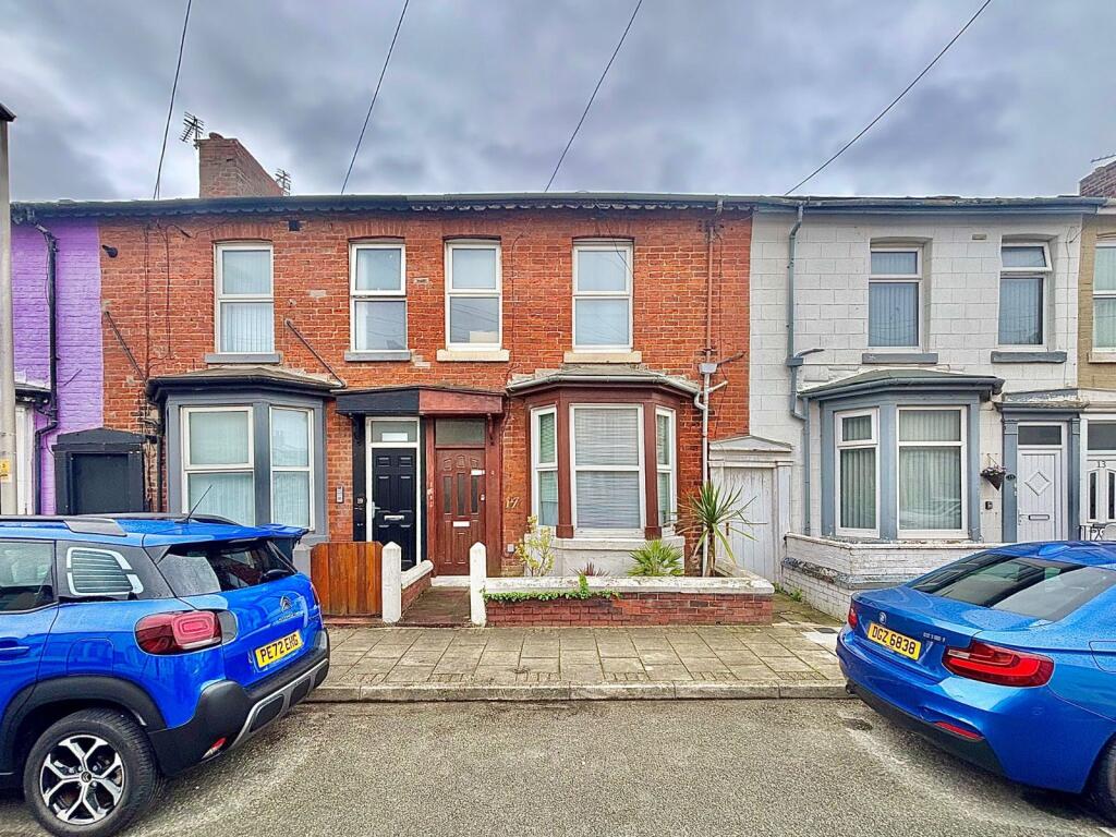 2-bed flat on Duke Street, Blackpool, Lancashire, FY1, £92,500