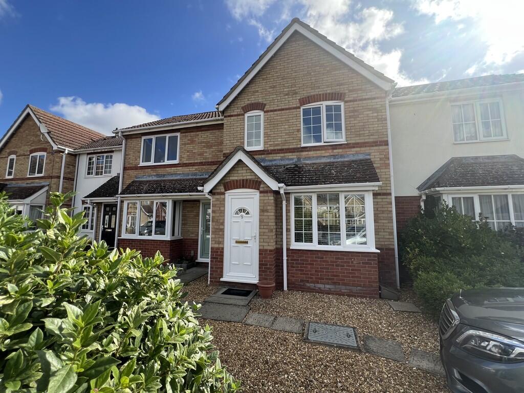 2-bed terraced on Mayfly Close, Chatteris, Cambs., PE16 6PF, £185,000