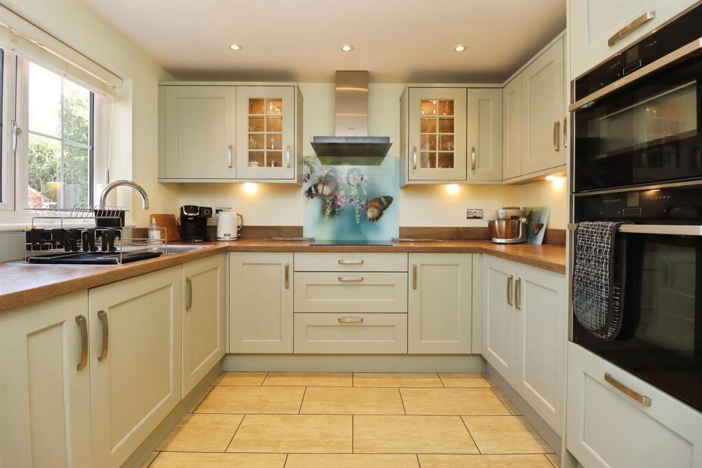 House in Wellingborough - View 4