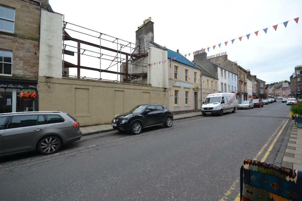29-31, High Street 
Jedburgh, TD8 6DF photo 3