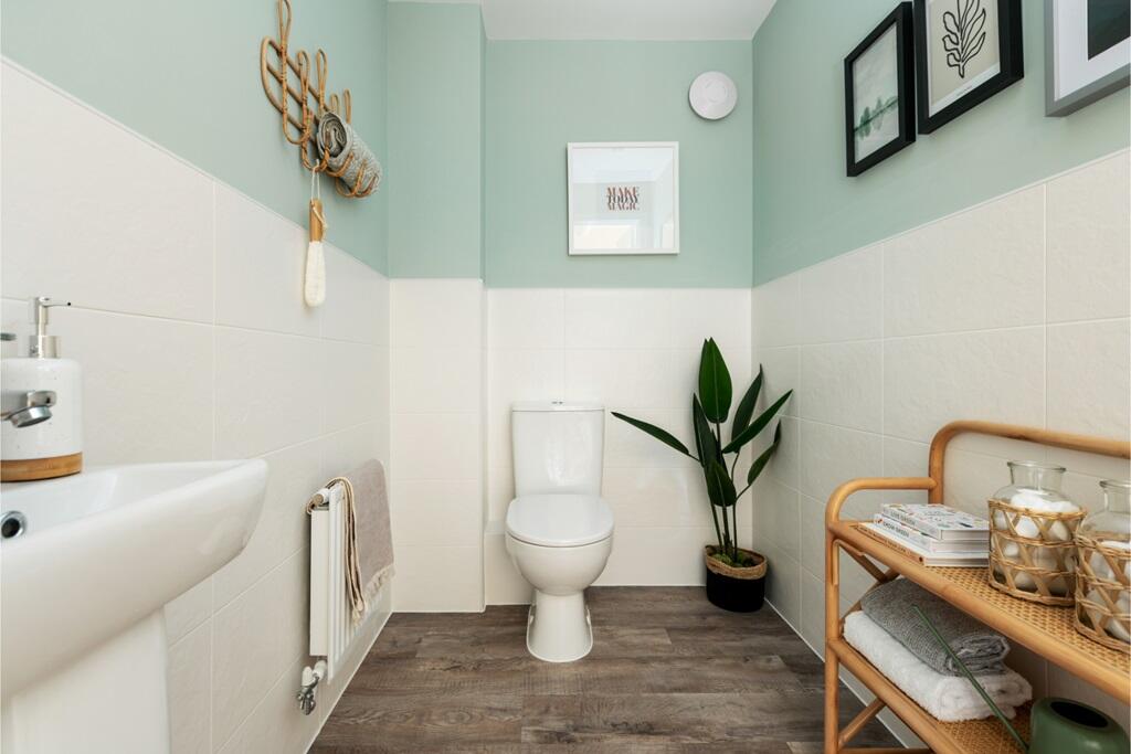 House in Tendring, Frinton and Walton - More