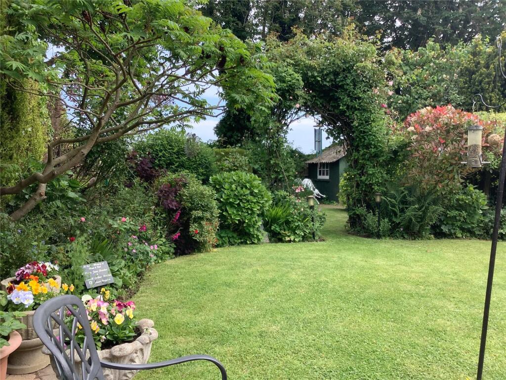 Chestnut Cottages, Shoebury/Gt. Wakering, Essex, SS3 photo 2