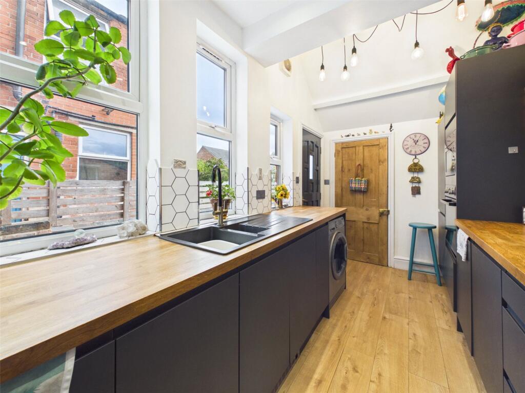 House in Nottingham - View 2