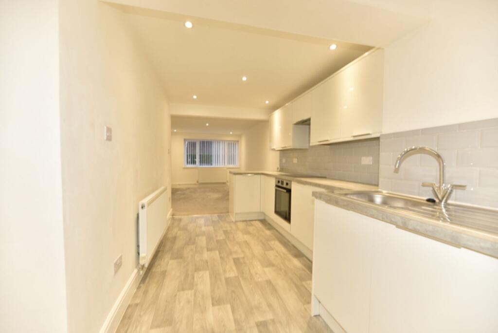 Spinney Way, St. Ives, PE27 photo 5