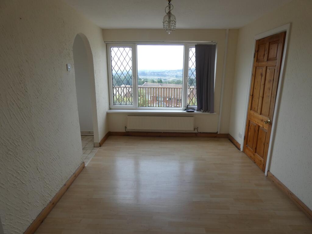 House in Neath - View 5