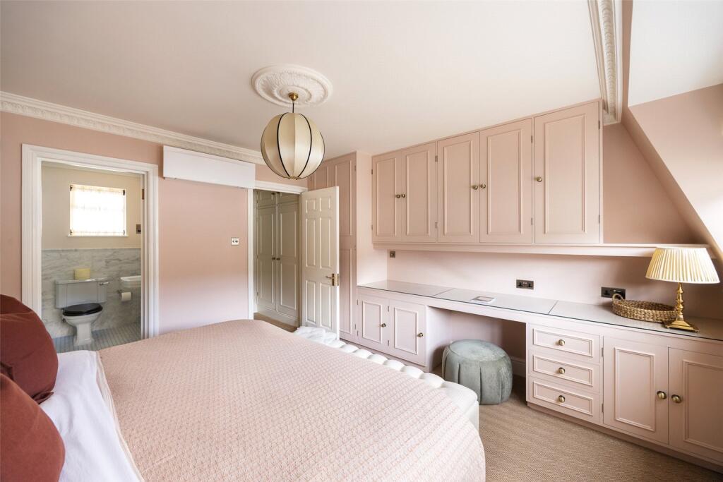 4 bedroom terraced house for rent