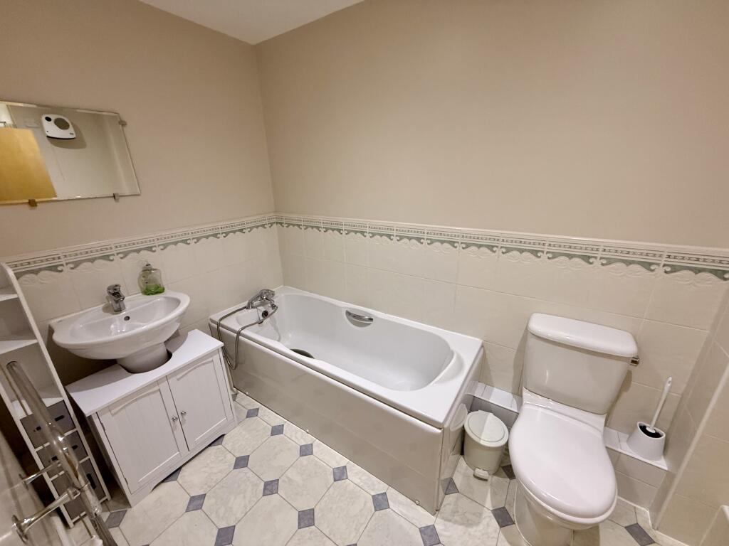 3 bedroom apartment for rent