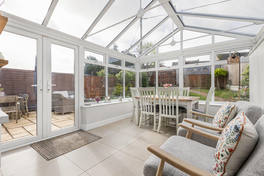 House in Vale of White Horse, Great Faringdon - More