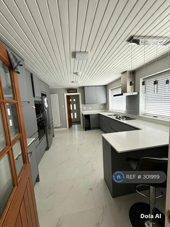 House in Hemel Hempstead, Chesham - View 2