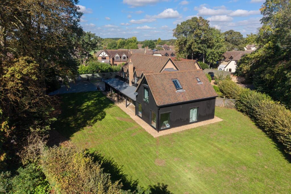 Wychwood, Rectory Lane, Wyton, Huntingdon, Cambridgeshire, PE28 2AQ photo 4