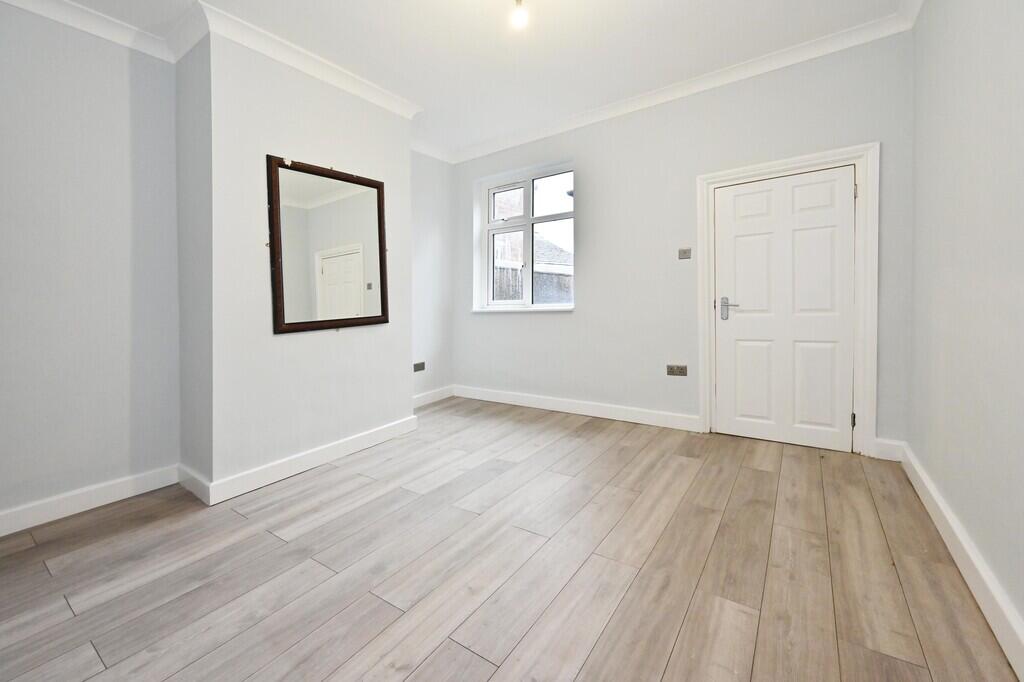 House in Stoke-on-Trent - View 3