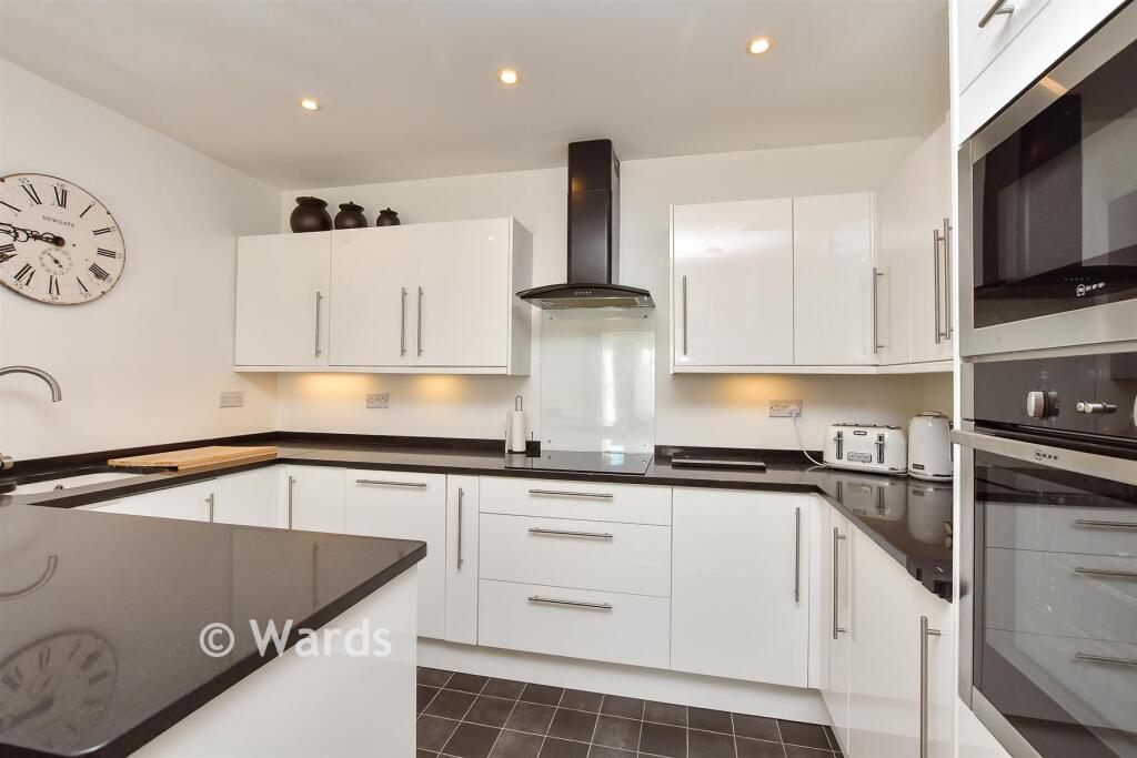 Apartment in Swale, Teynham - View 4