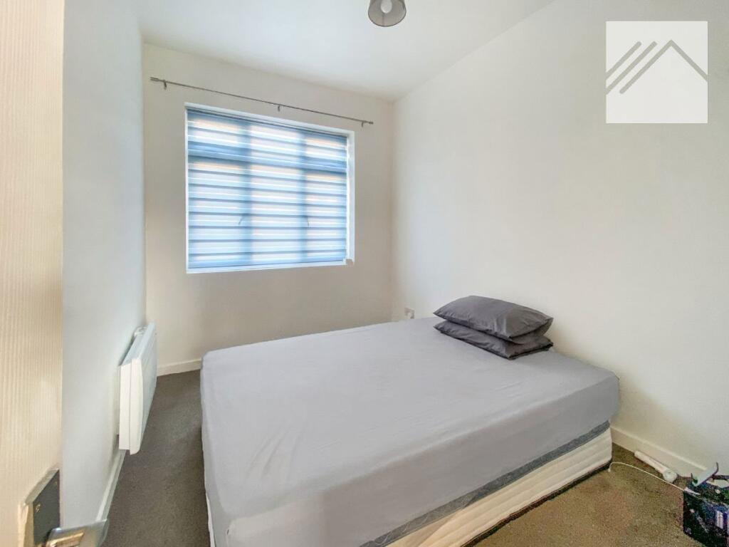Apartment in Southend-on-Sea, Westcliff-on-Sea - View 5