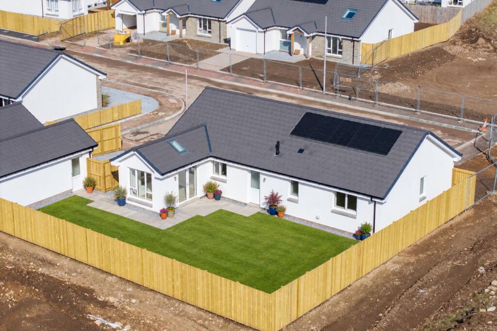 Main image of property: Cairnleith with Sunroom, Alyth, PH11
