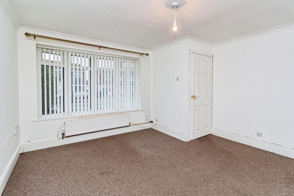 Otterburn Close, Stafford, Staffordshire, ST17 photo 2