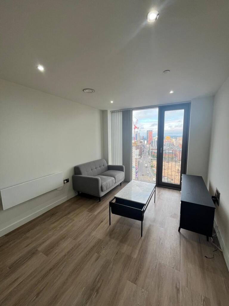 Apartment in Manchester - View 4
