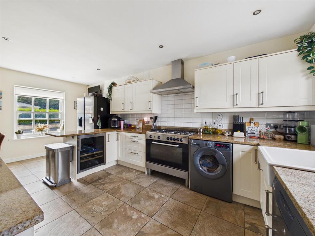 House in Newcastle upon Tyne - More