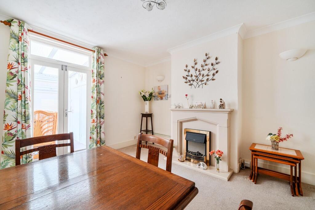 House in Tonbridge and Malling, Larkfield, East Malling and Larkfield - More