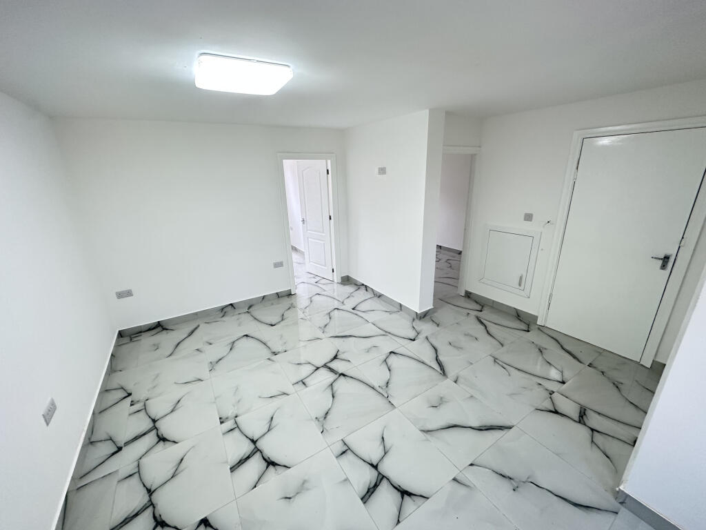 Apartment in Manchester, Greater Manchester - View 4