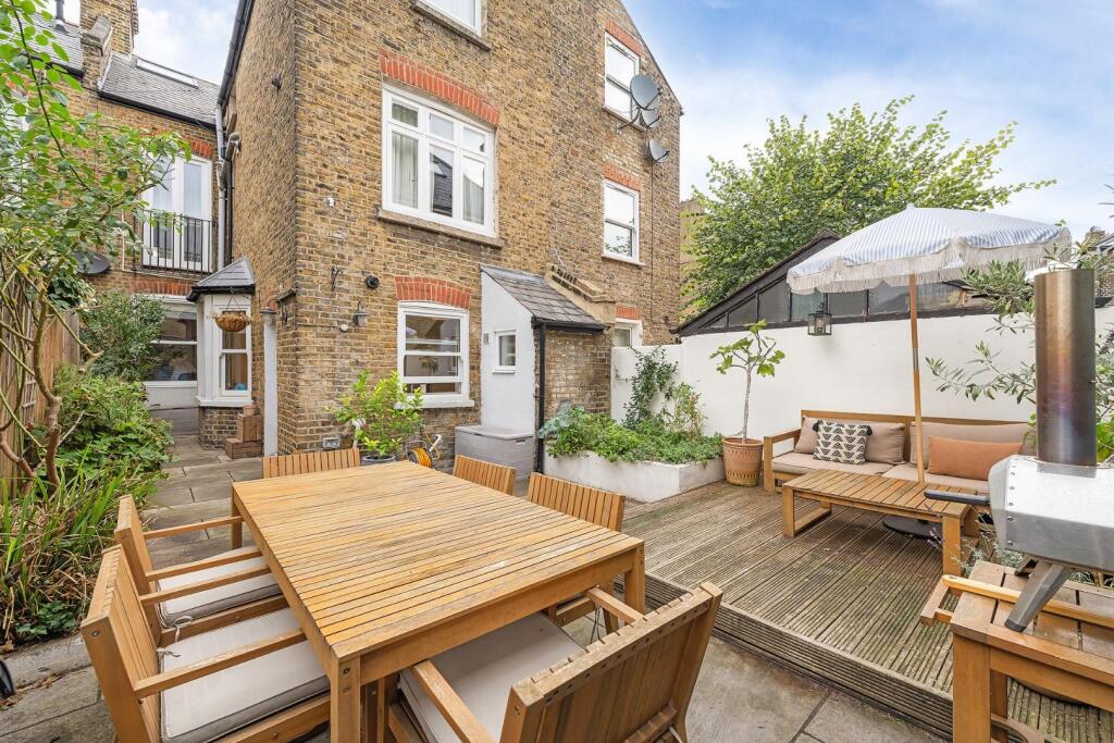 Apartment in London - View 3