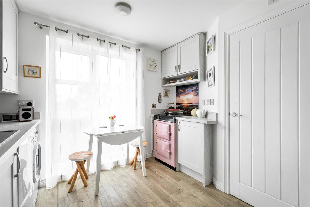 House in Wadebridge, Gonvena - View 4