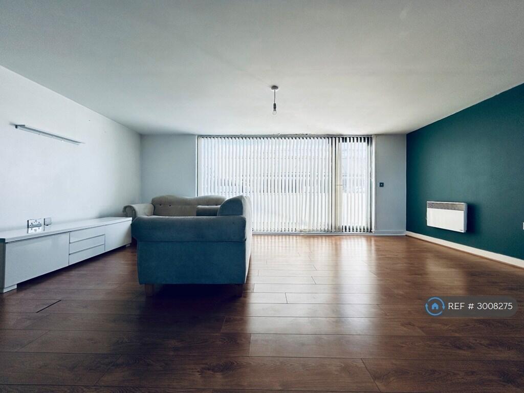 Apartment in Manchester - View 4