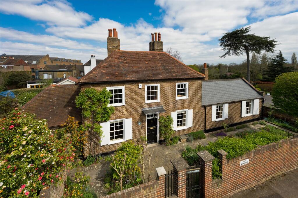 Church Walk, Thames Ditton, Surrey, KT7 image 5