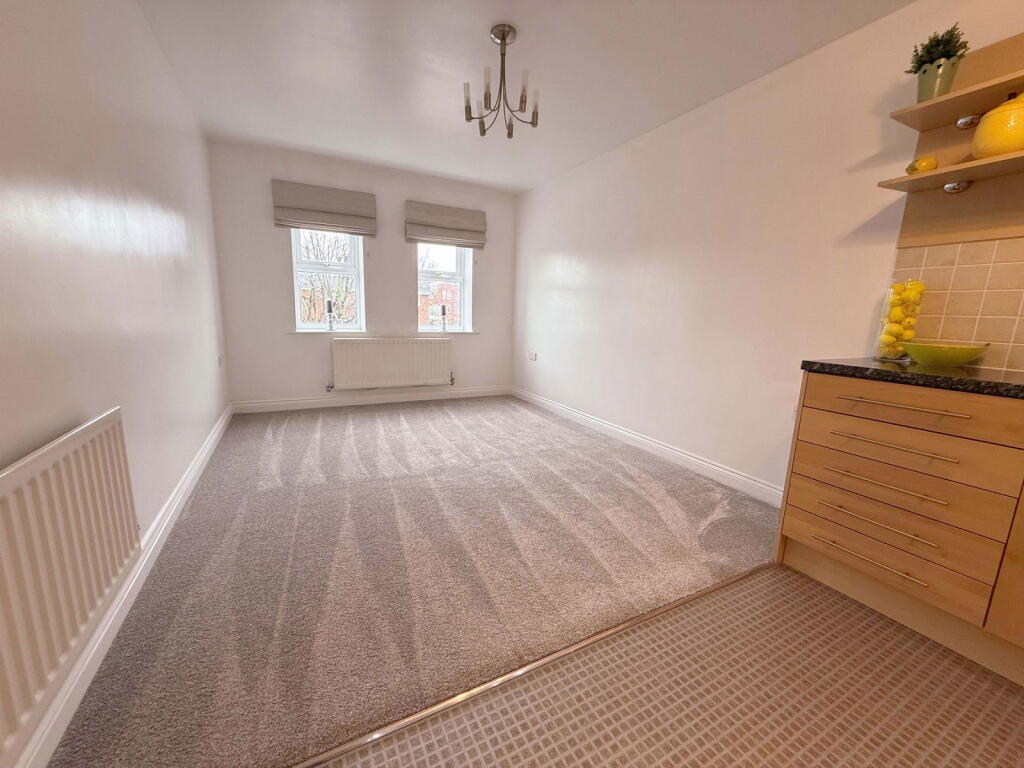 Apartment in Sefton, Liverpool City Region - More