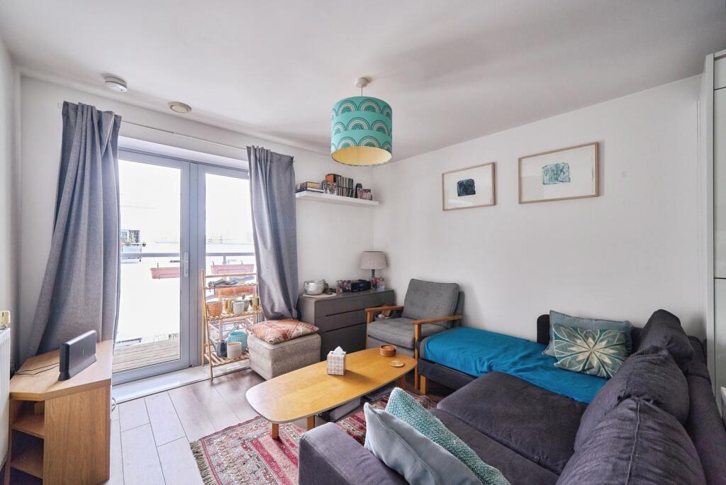 Apartment in London - More