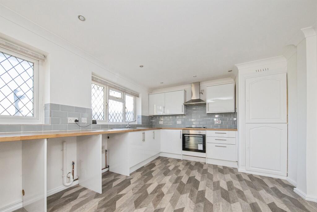 Elm Road, Little Clacton, Clacton-On-Sea photo 4
