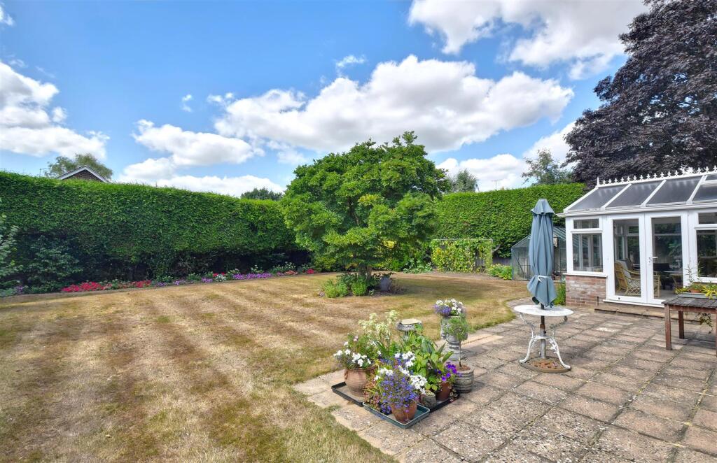 House in Ashford, Tenterden - More